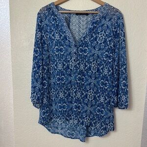 NOT FOR SALE 🎈Zac & Rachel Blue Patterned Women's Top.